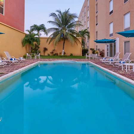 City Express Junior By Marriott Cancún Eksteriør bilde