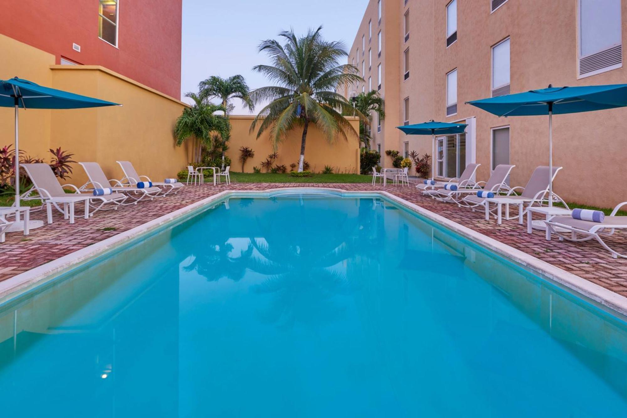 City Express Junior By Marriott Cancún Eksteriør bilde
