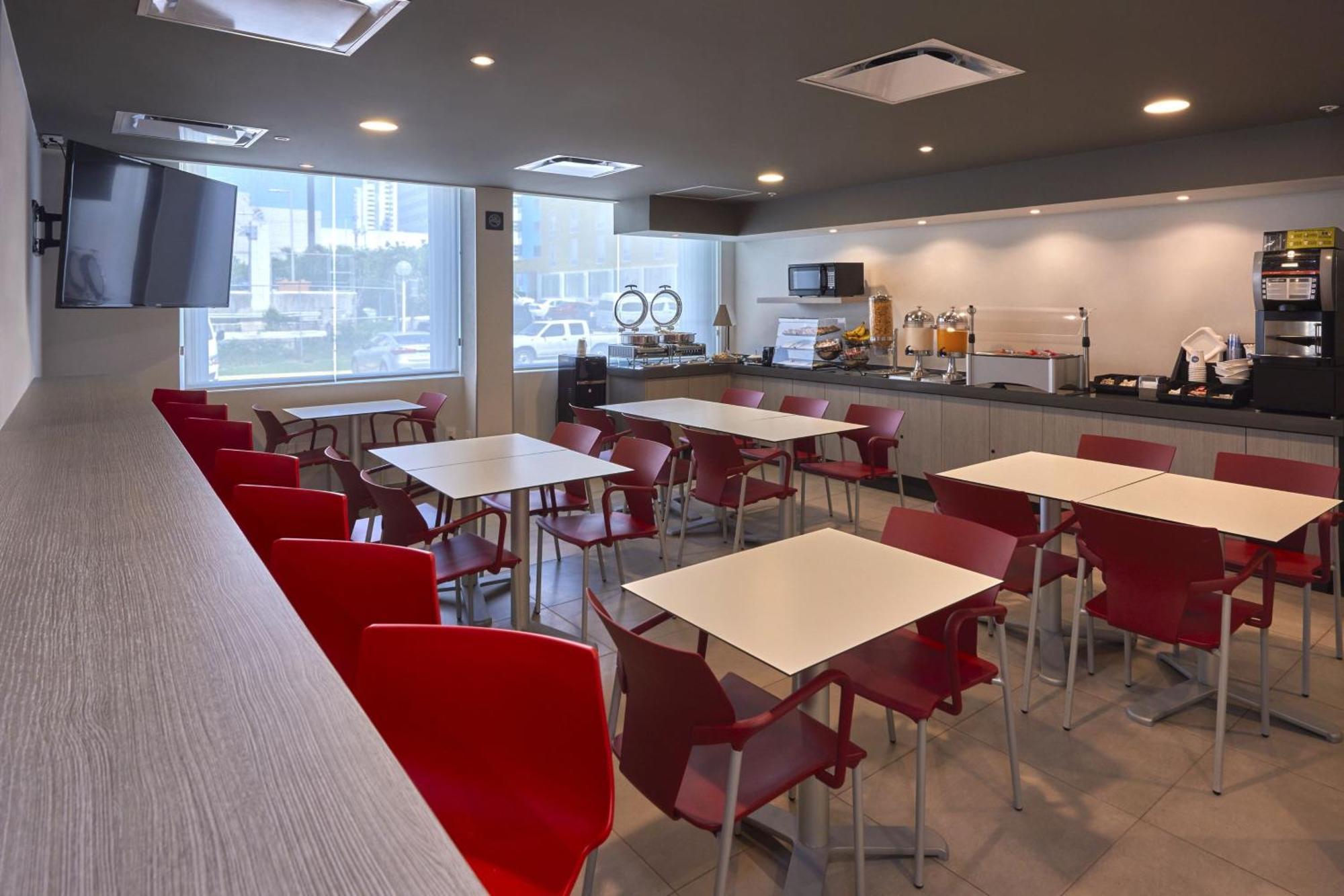 City Express Junior By Marriott Cancún Eksteriør bilde