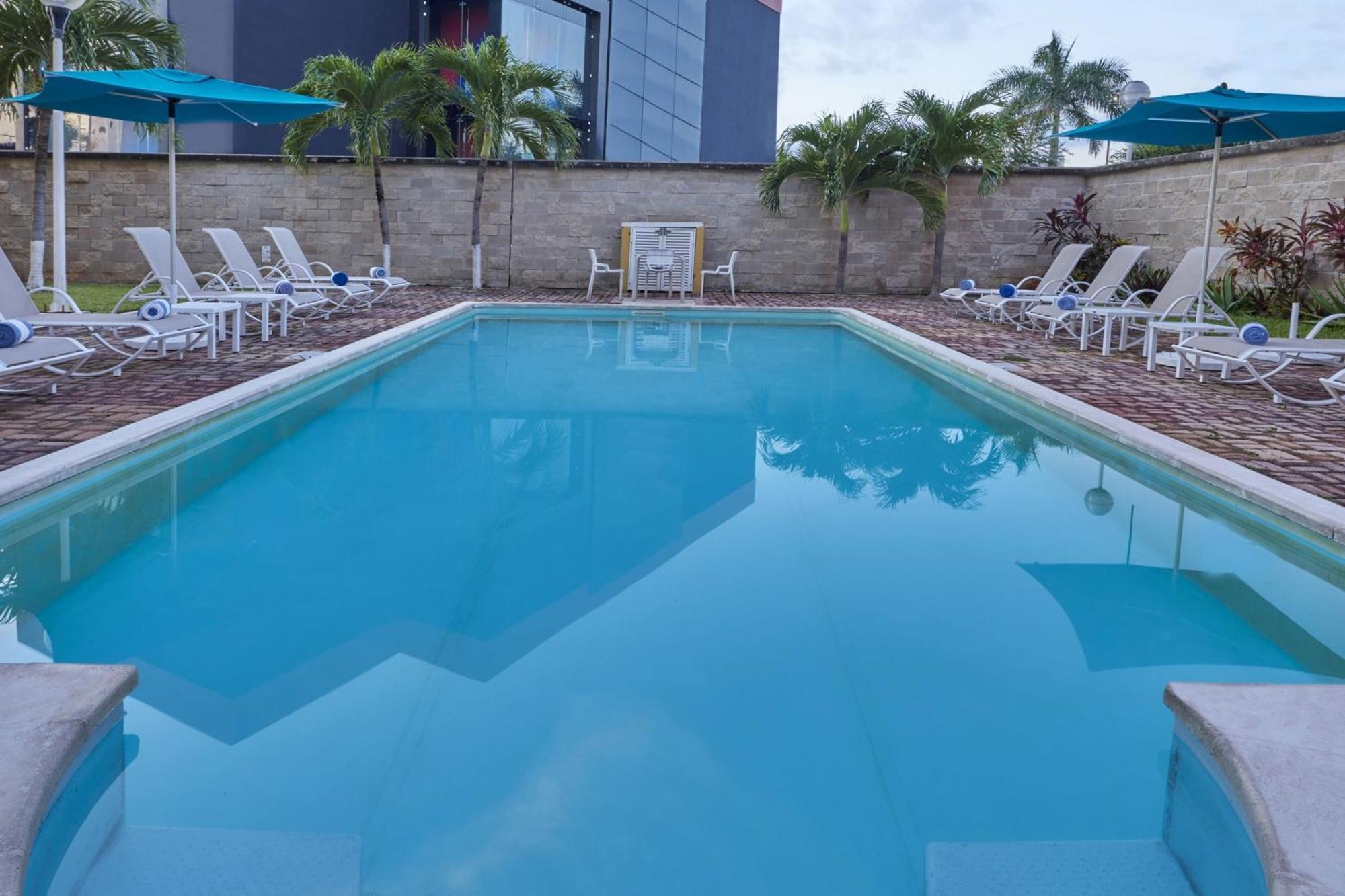 City Express Junior By Marriott Cancún Eksteriør bilde